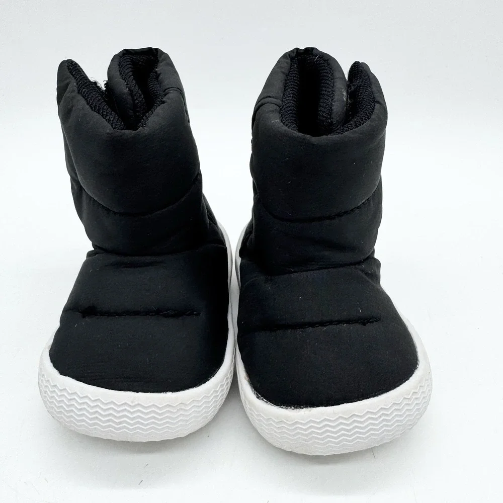 NATIVE Chamonix Quilted‎ Outdoor Baby Boots Jiffy Black/Shell White Sz 1 (Baby)